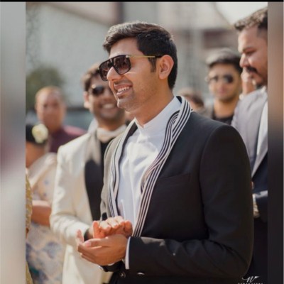 Sidhant C.