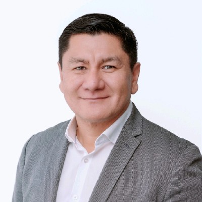 Victor V.