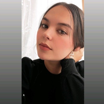 Laura G.