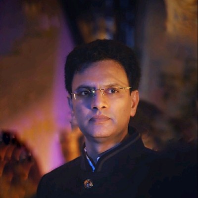 Avinash K.